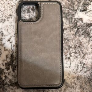 Gray smartphone case with slim profile and square camera cutout